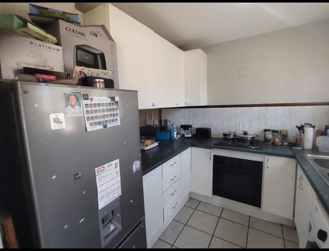 2 BEDROOM PROPERTY TO RENT IN DIE HOEWES